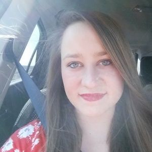 Meet your Posher, Charlotte